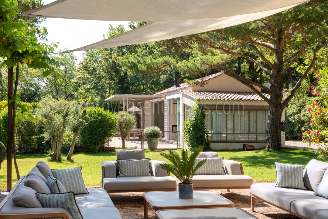 2 - Domaine Aurea: Villa: Exterior