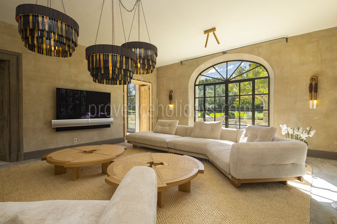 20 - Mas du Paradis: Villa: Interior