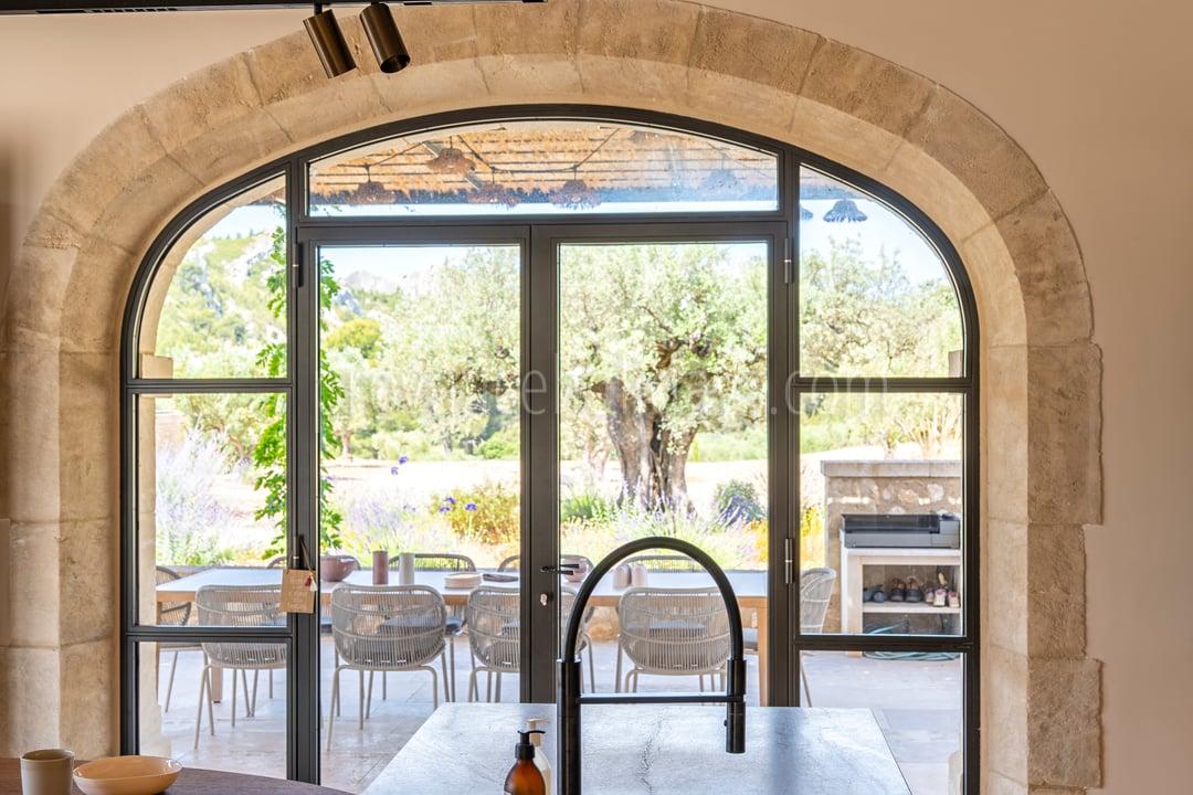 135 - Le Loup des Alpilles: Villa: Interior