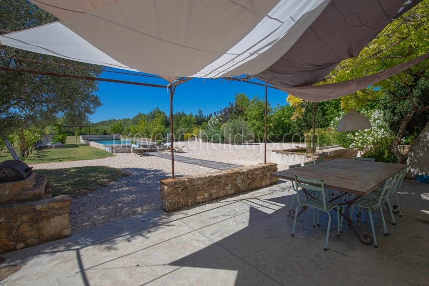 18 - Villa Beaumes: Villa: Exterior