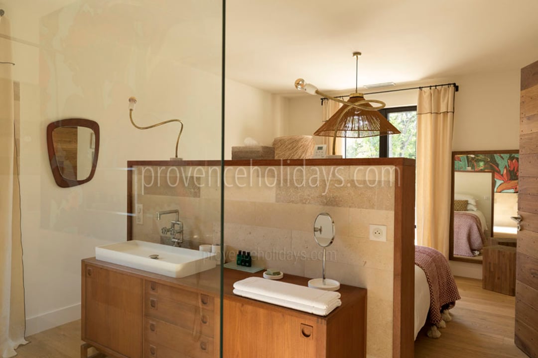 14 - Chez Sako: Villa: Bathroom