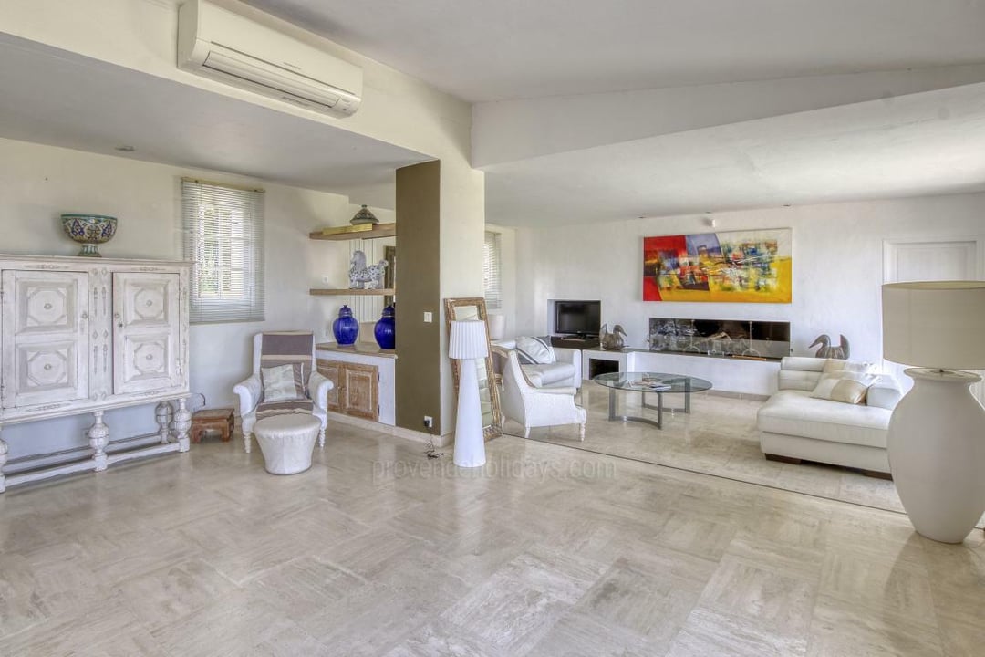 53 - Azur Sérénité: Villa: Interior