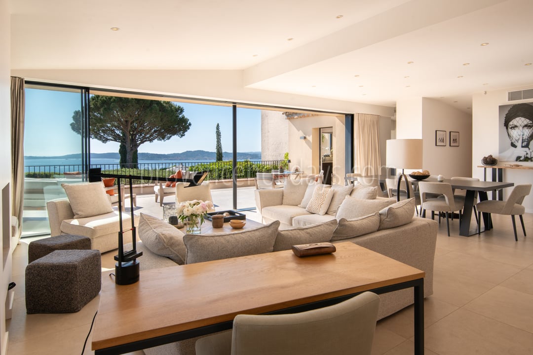 2 - Villa Blue: Villa: Interior