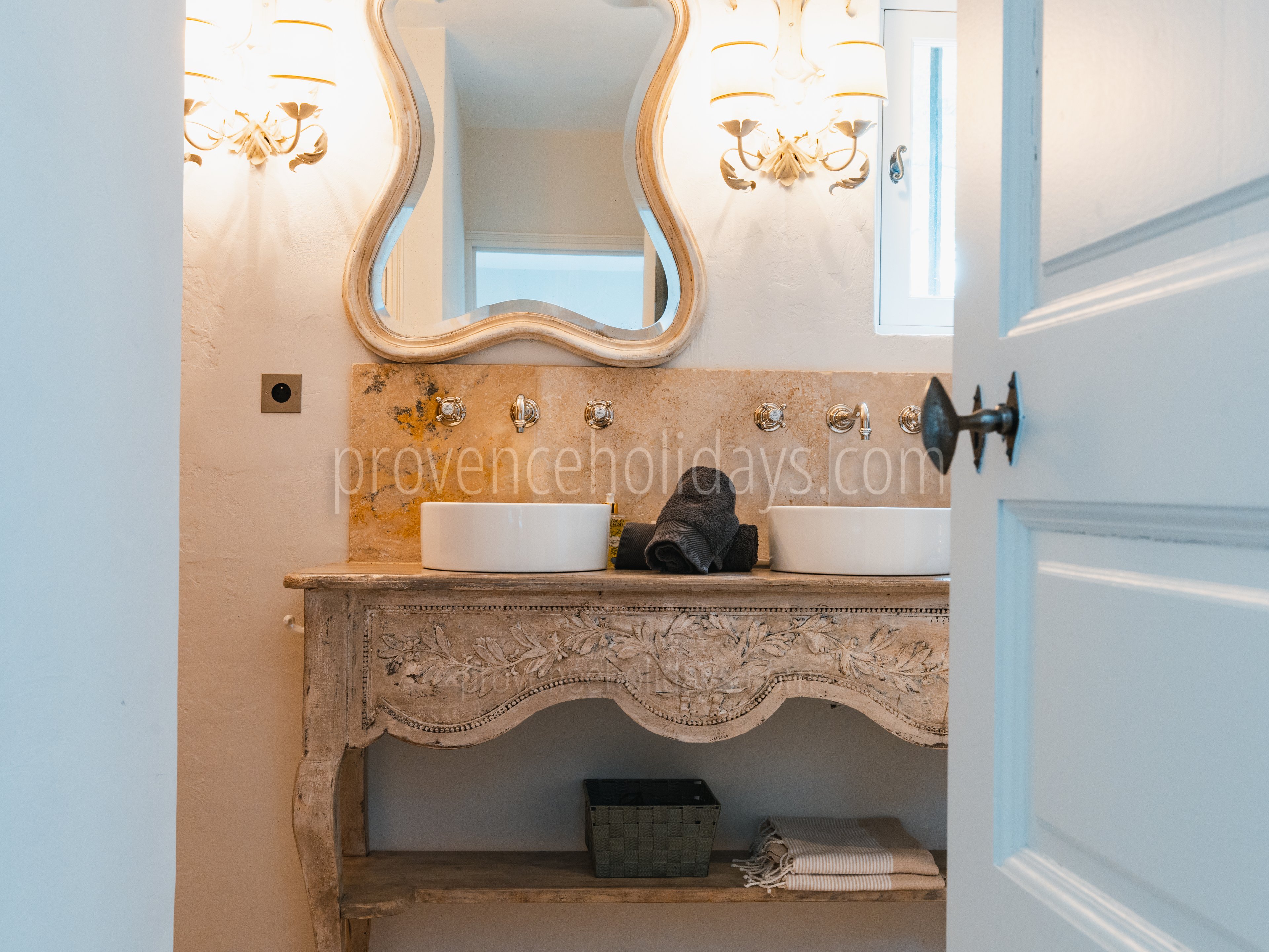 49 - Mas de Bel Air: Villa: Bathroom