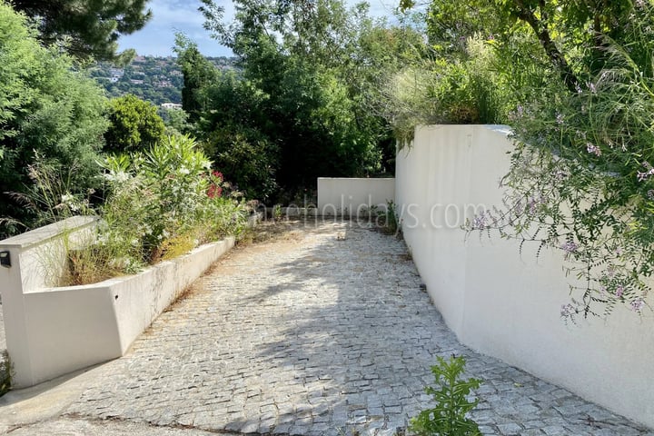 16 - Villa met zelfstandige ruimte in Cavalaire-sur-Mer: Villa: Exterior