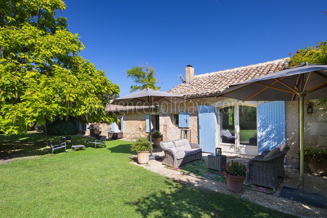 11 - Ménerbes Mas: Villa: Exterior