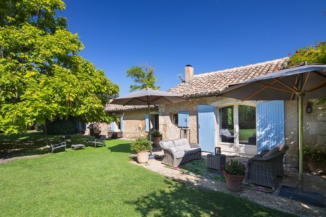 10 - Ménerbes Mas: Villa: Exterior