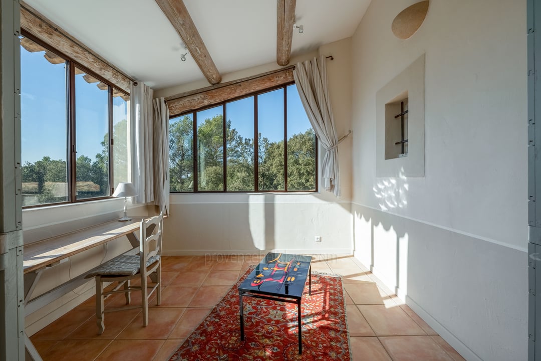 9 - Villa Provençale: Villa: Bedroom