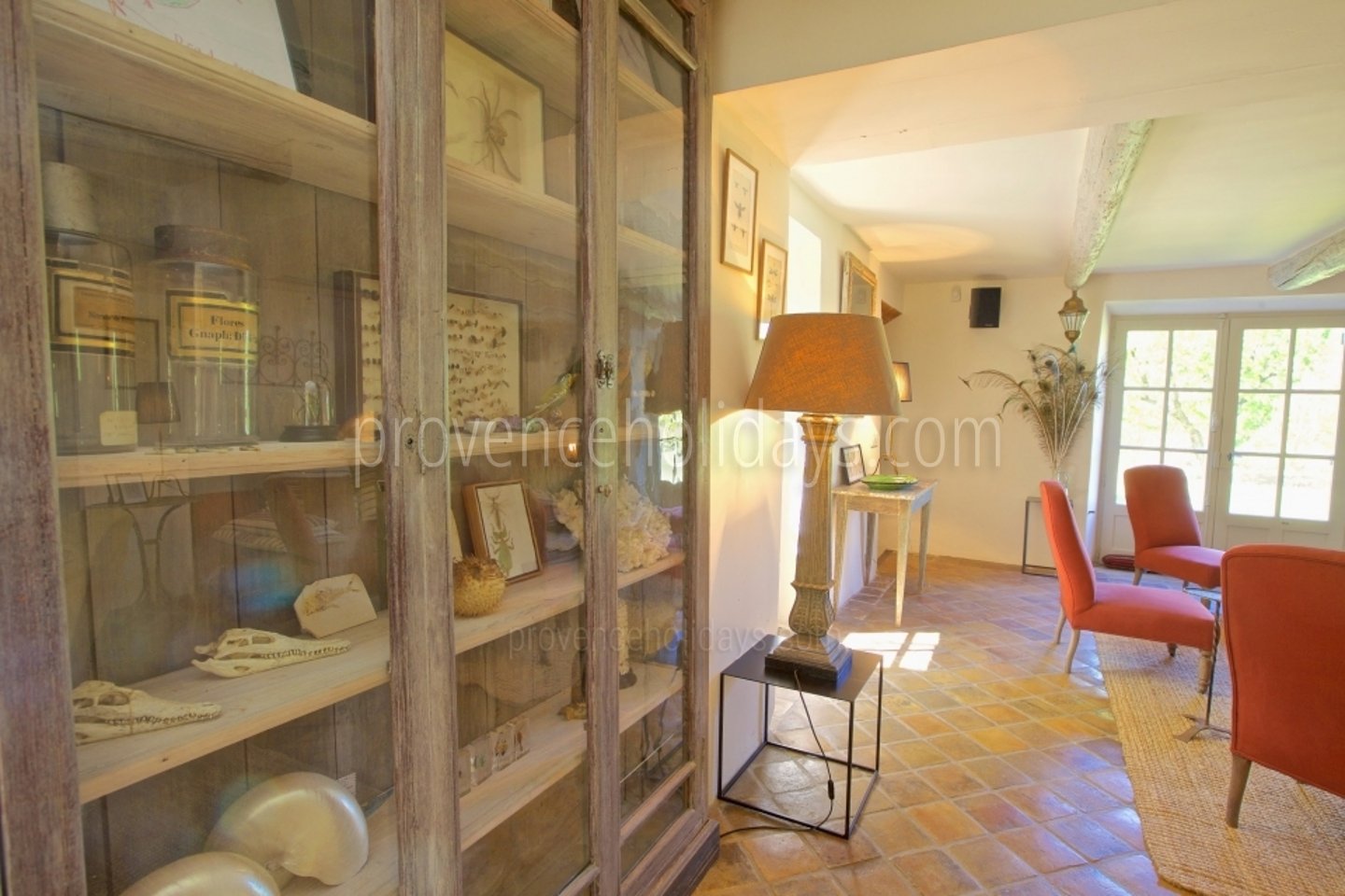 25 - Mas des Lavandes: Villa: Interior