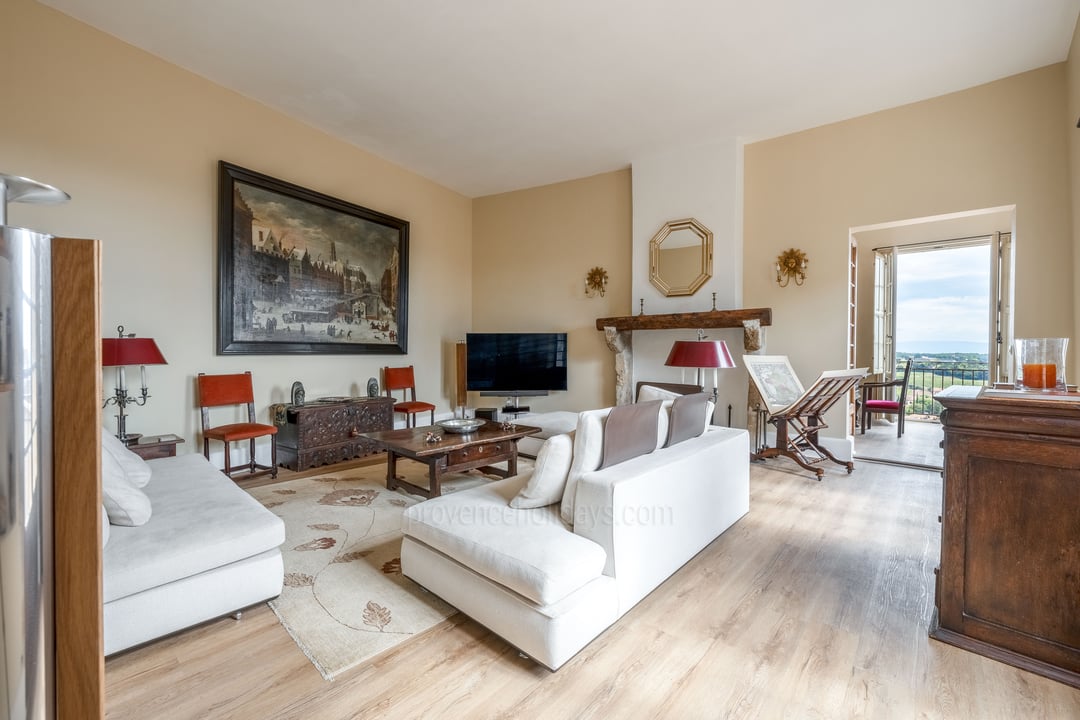 11 - Le Refuge du Prieuré: Villa: Interior