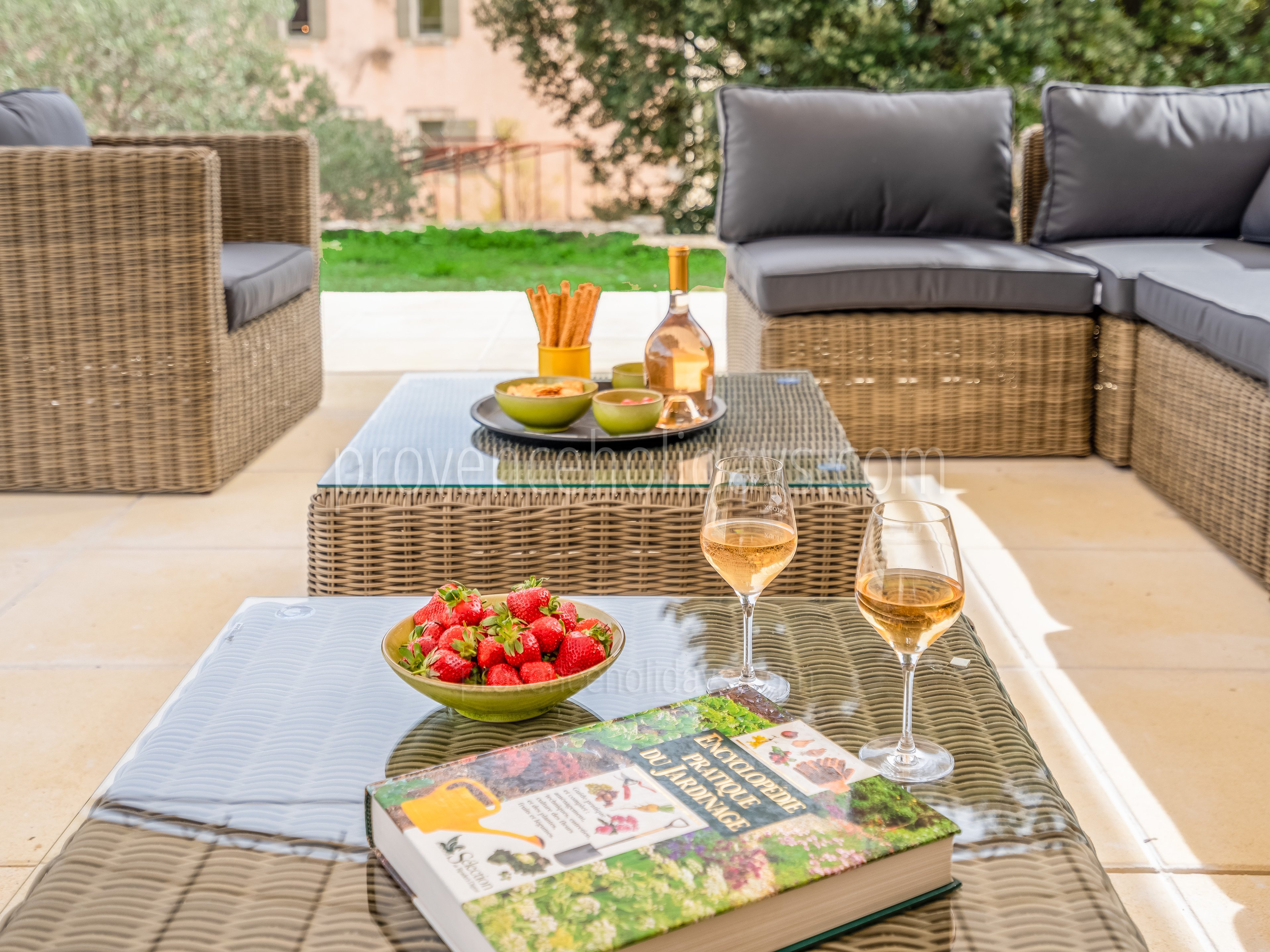 20 - La Bastide des Sources: Villa: Exterior