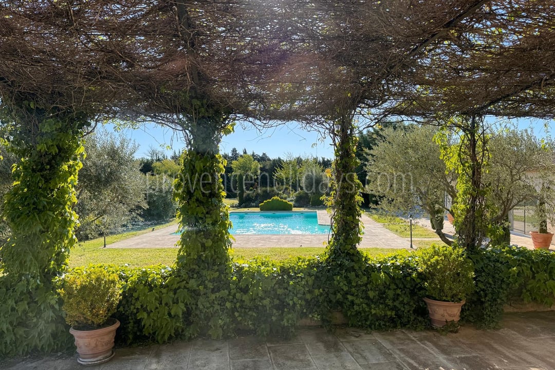 17 - Mas des Barrattes: Villa: Pool