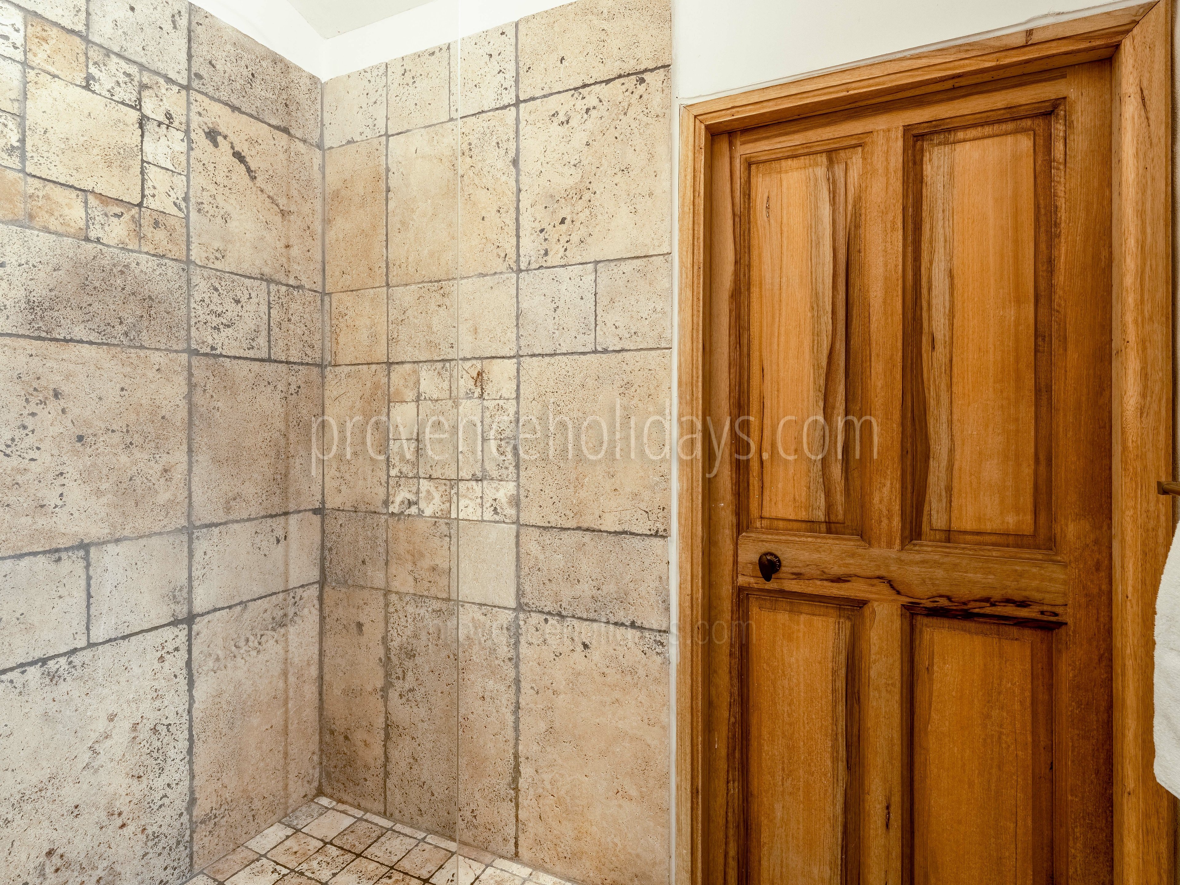 49 - Maison Paradou: Villa: Bathroom