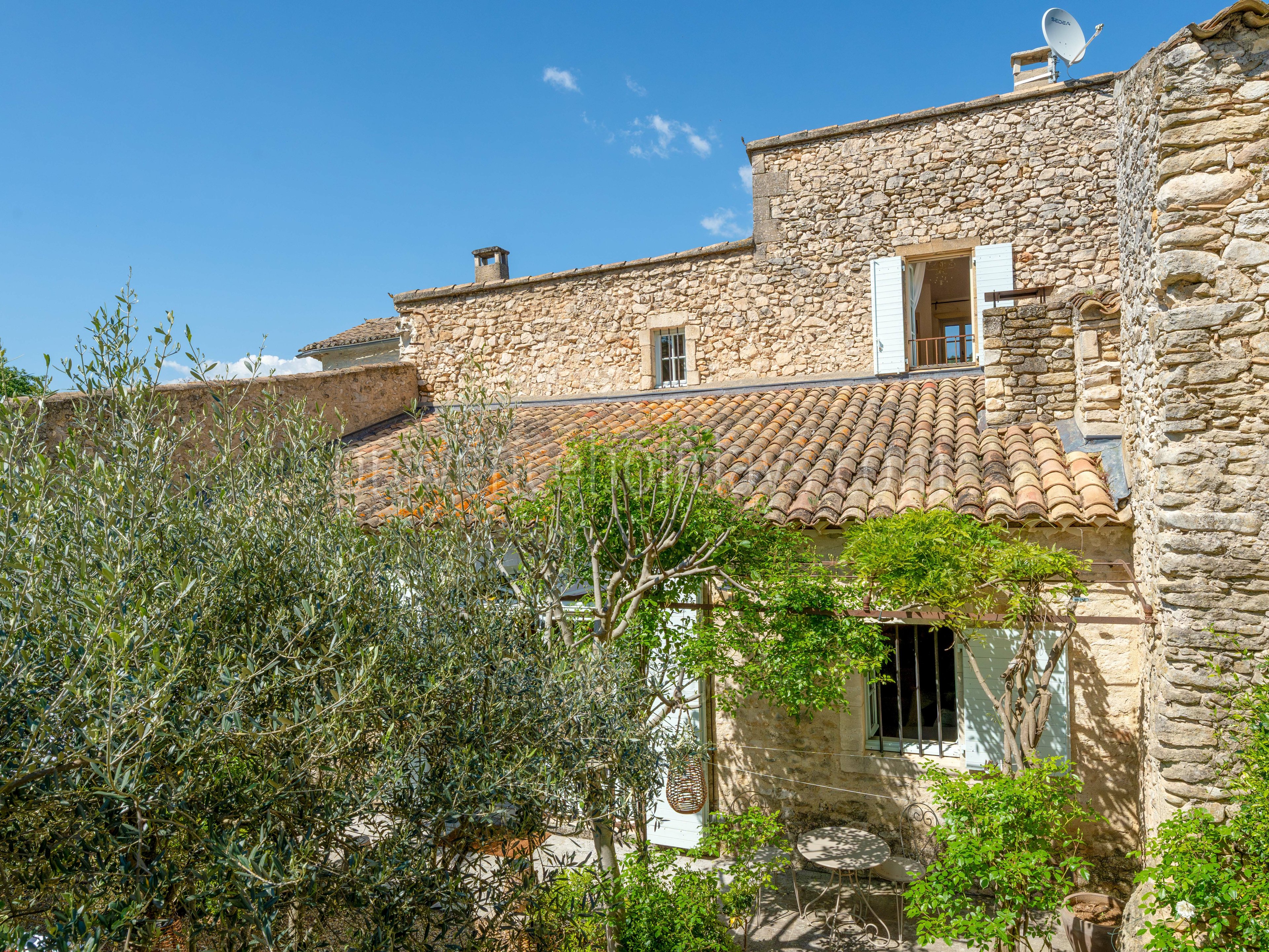 6 - Mas Lou Miradou: Villa: Exterior