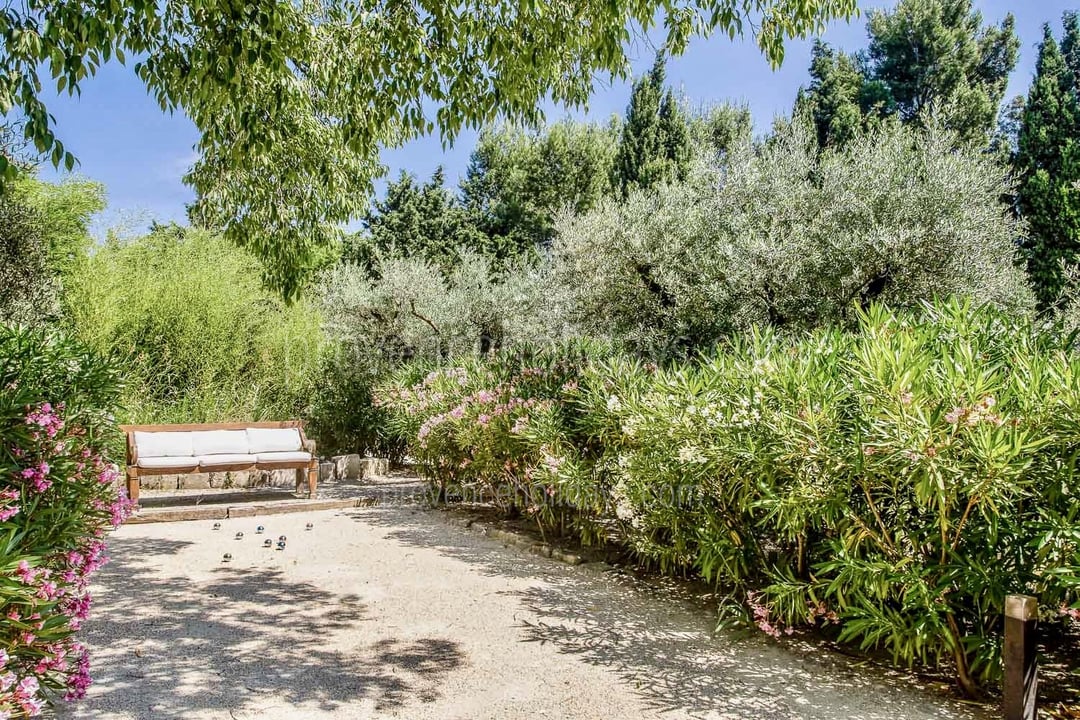Petanque court