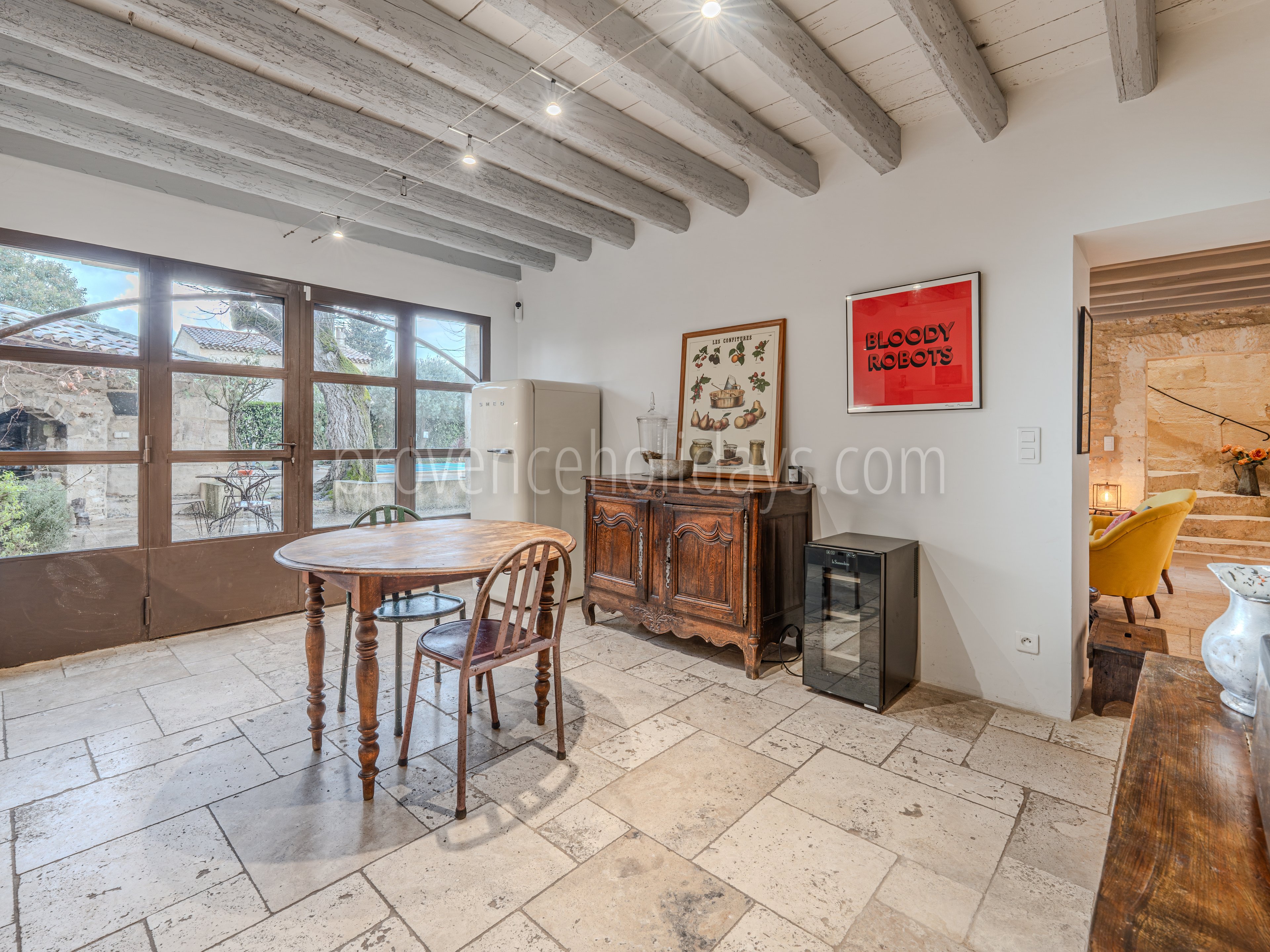 59 - Mas Vigueirat: Villa: Interior
