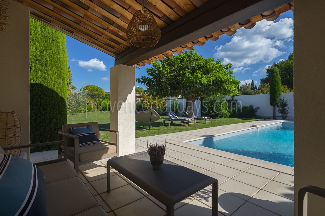 11 - Mas du Sud: Villa: Exterior