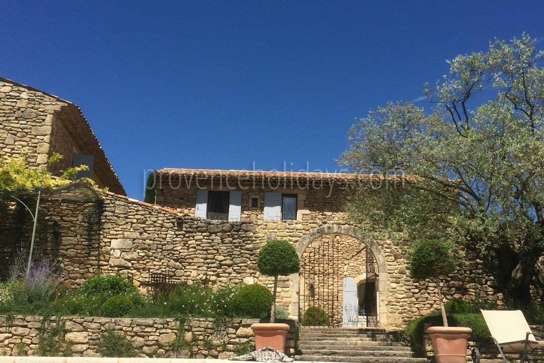 12 - Le Mas des Buis: Villa: Exterior