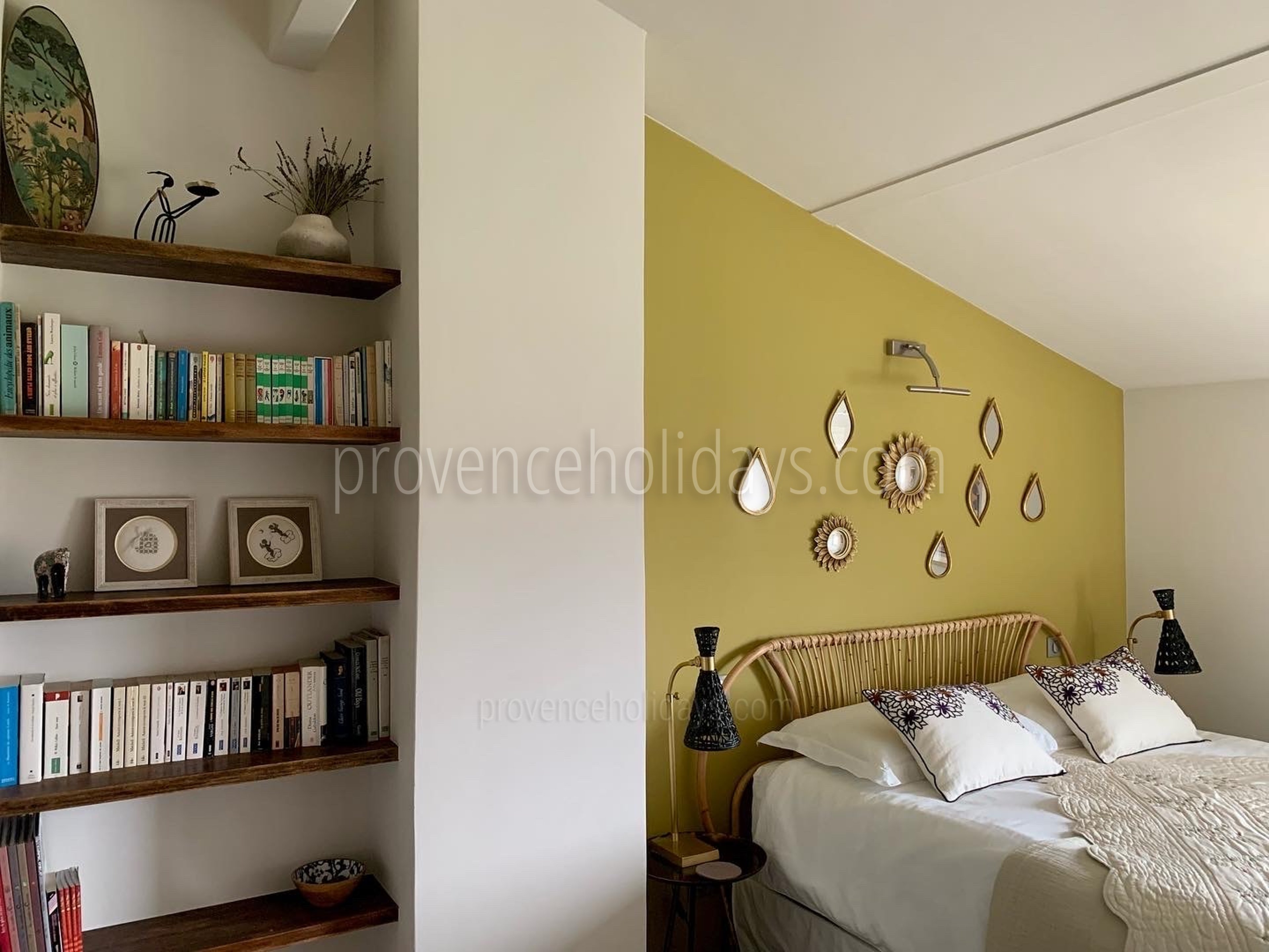 29 - Le Mas du Vallon: Villa: Bedroom
