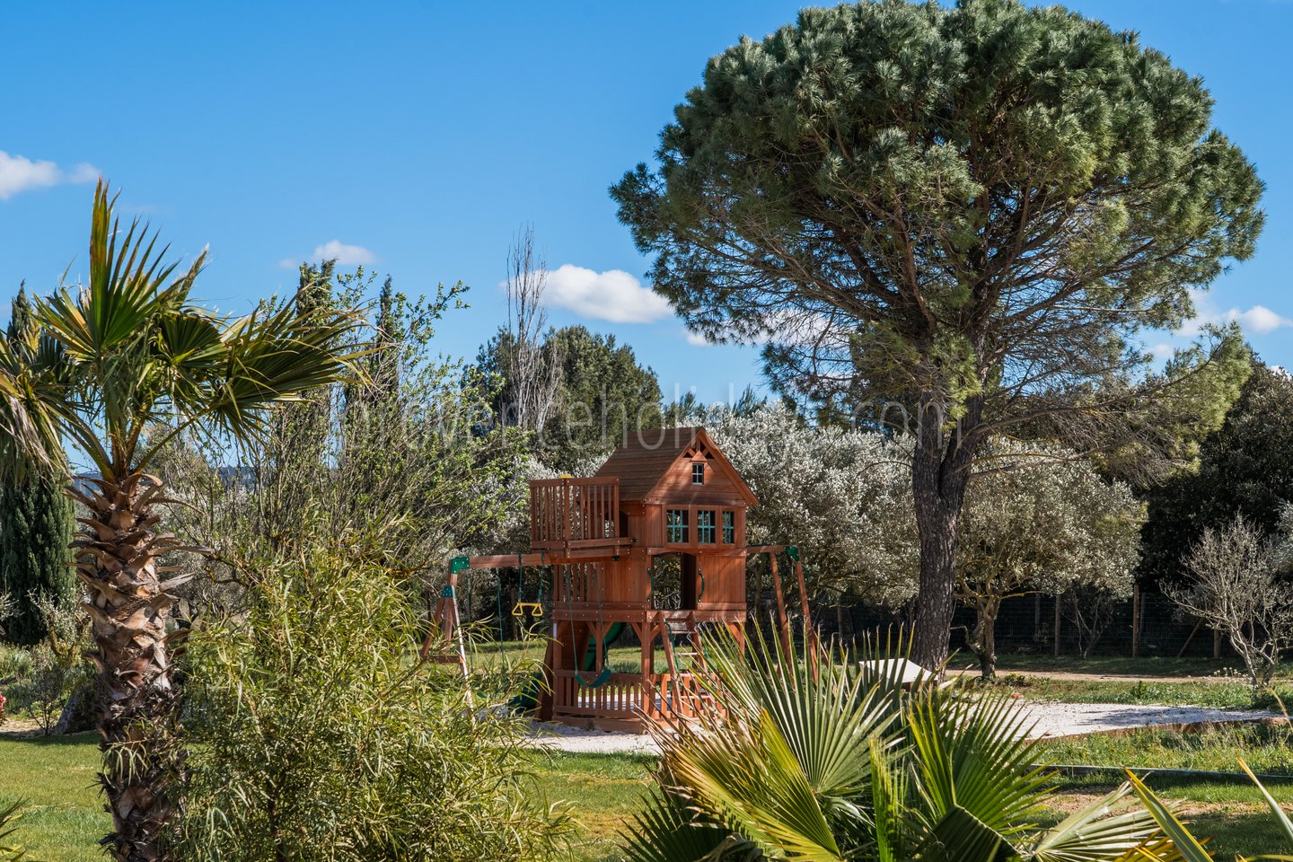 31 - L\'Oliveraie d\'Eygalieres: Villa: Exterior