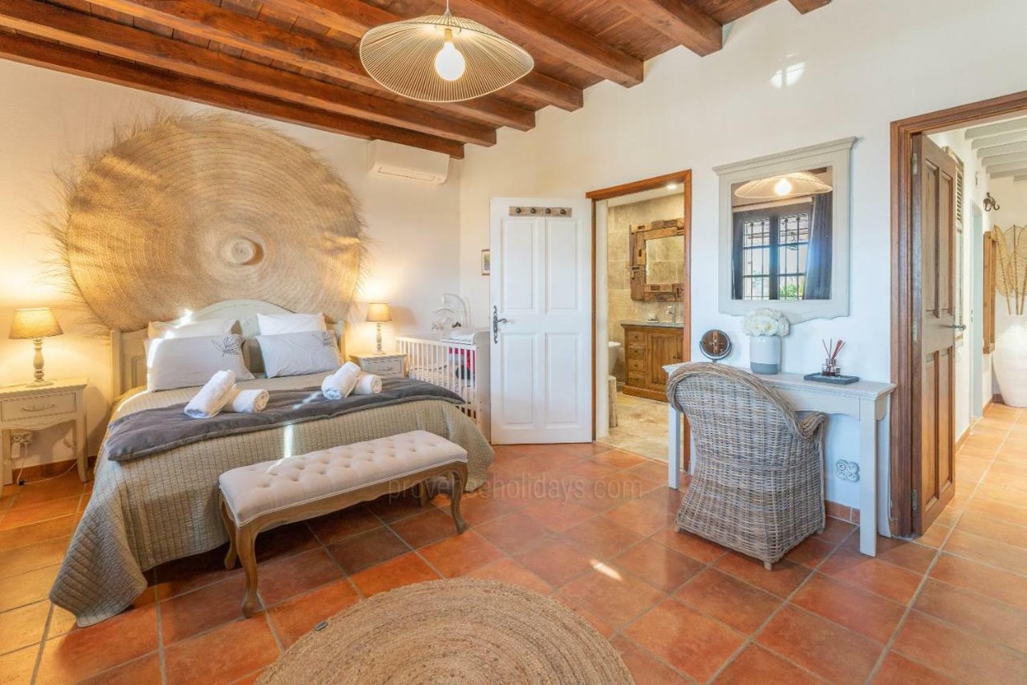 22 - Bastide des Chênes: Villa: Bedroom