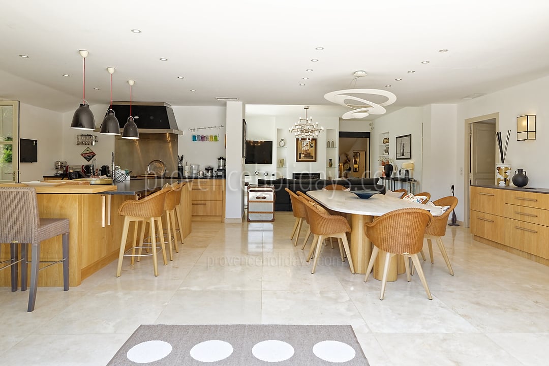 28 - Mas Aurelia: Villa: Interior