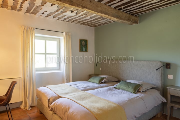 28 - Mas Vernet: Villa: Bedroom