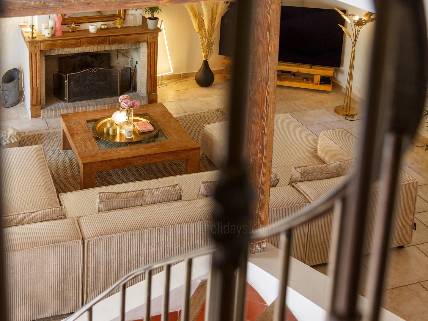 35 - Le Mas Chopin: Villa: Interior