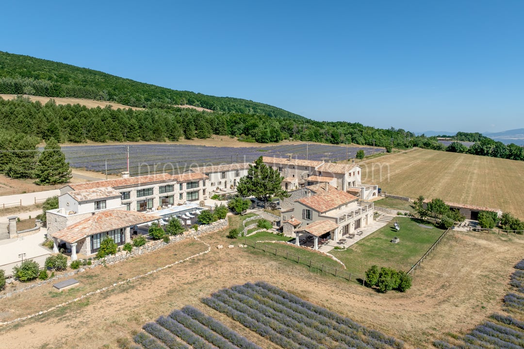 97 - Domaine Château du Bois: Villa: Exterior