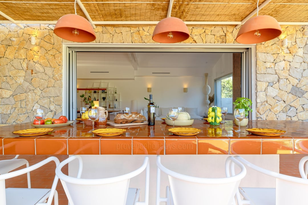 14 - Maison Bardot: Villa: Exterior