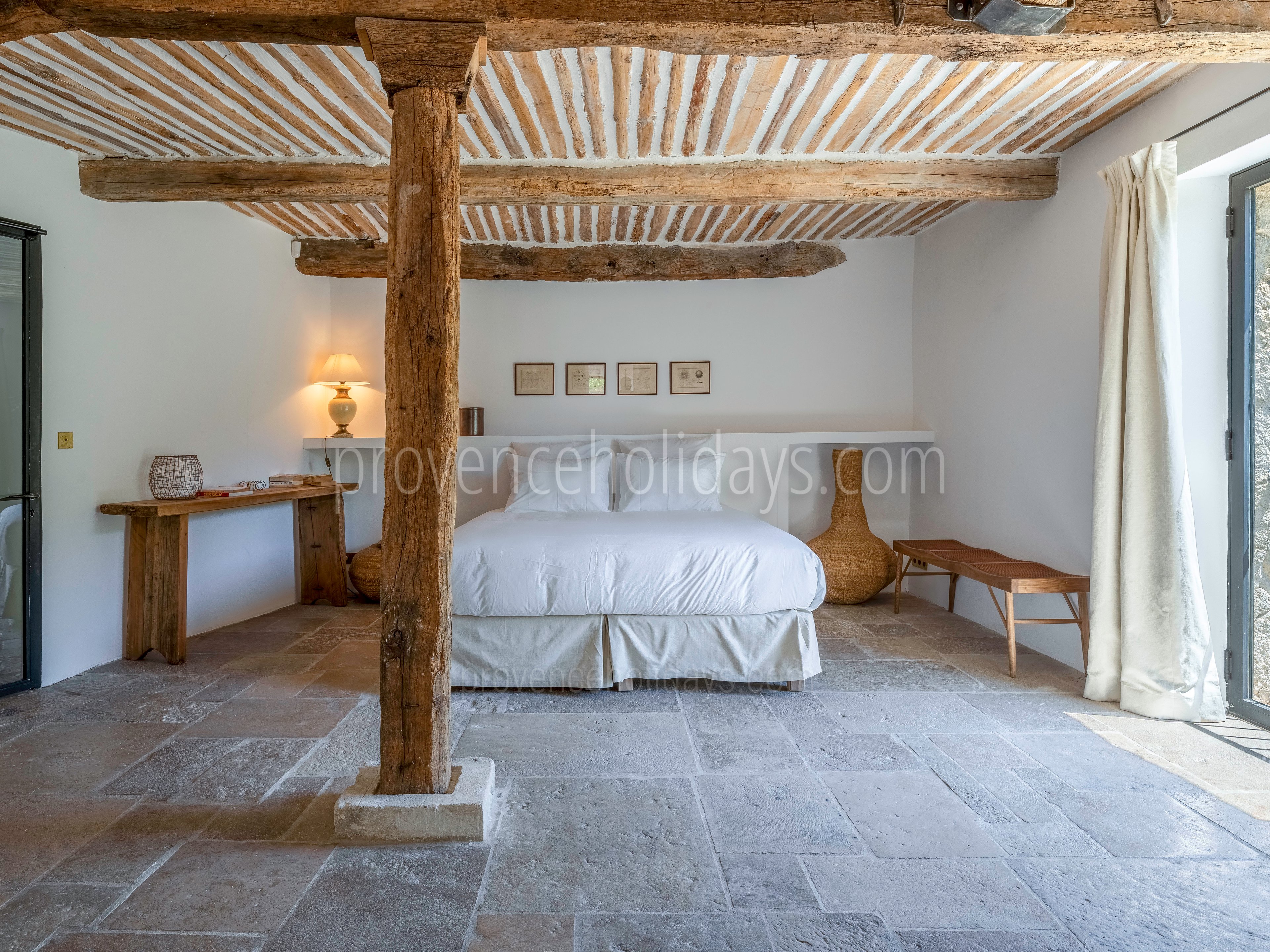 34 - Le Vallon Secret: Villa: Bedroom