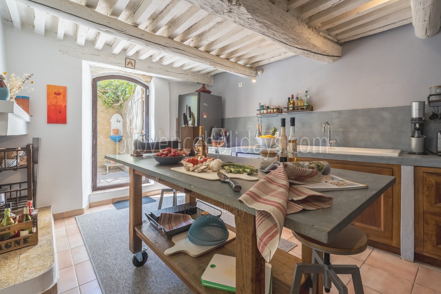 15 - Mas du Taureau: Villa: Interior