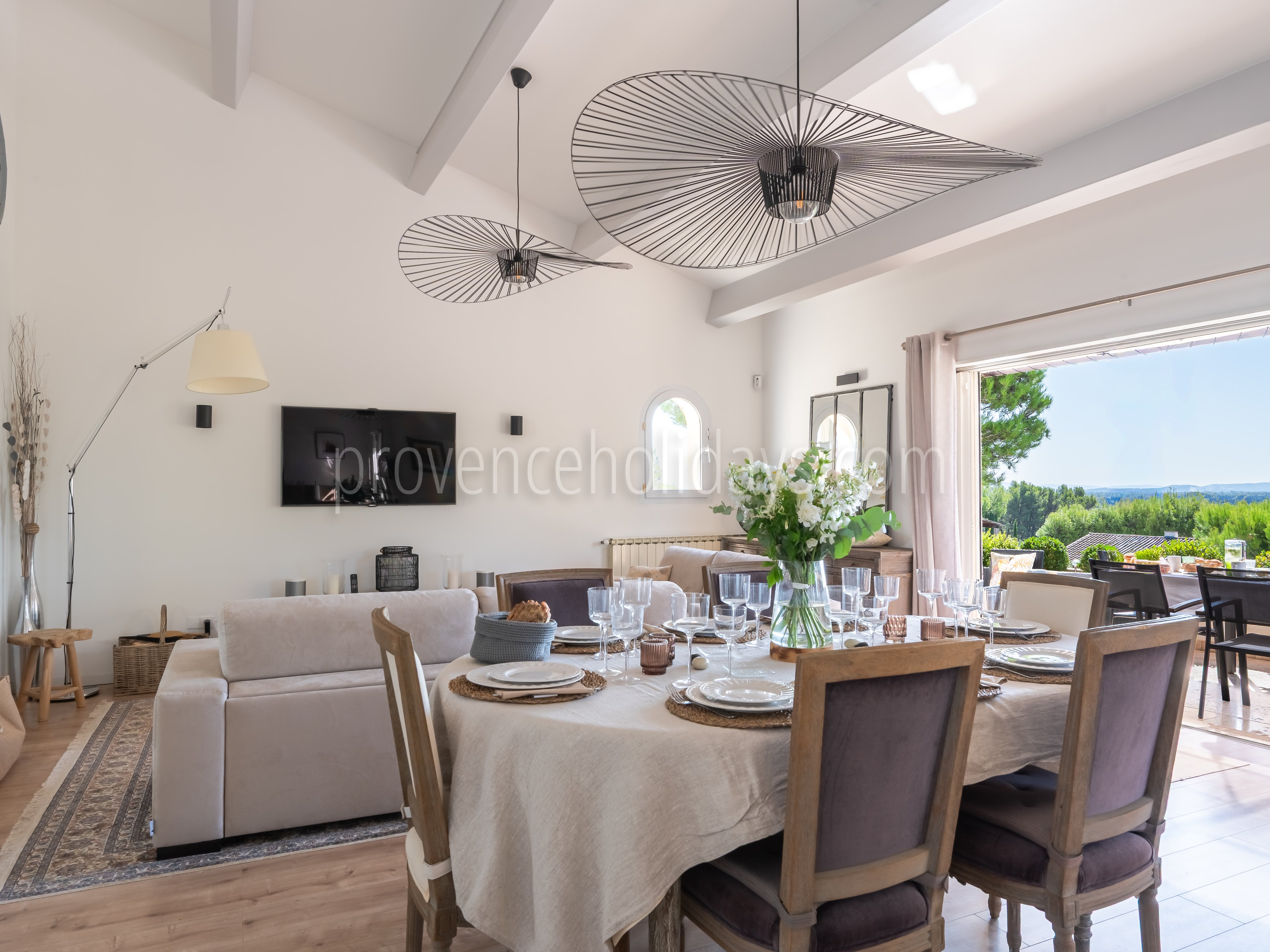 40 - La Pinède: Villa: Interior