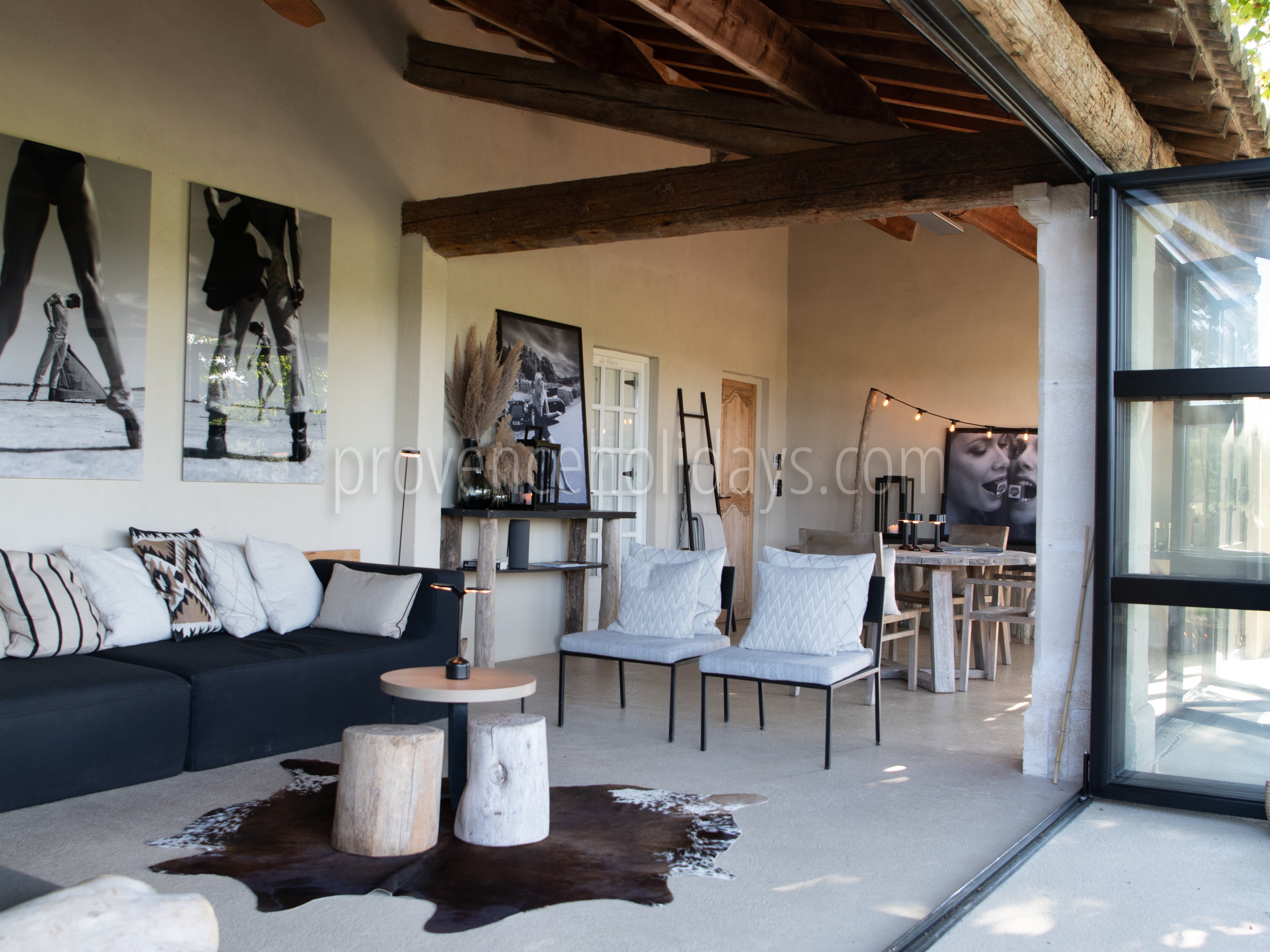 16 - Mas d\'Images: Villa: Exterior