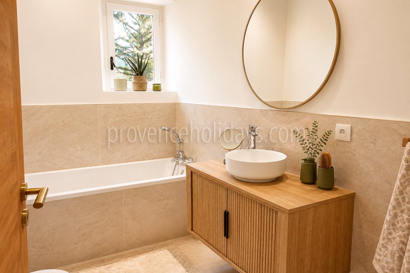 27 - Einzigartiges, renoviertes Bauernhaus aus Stein: Villa: Bathroom