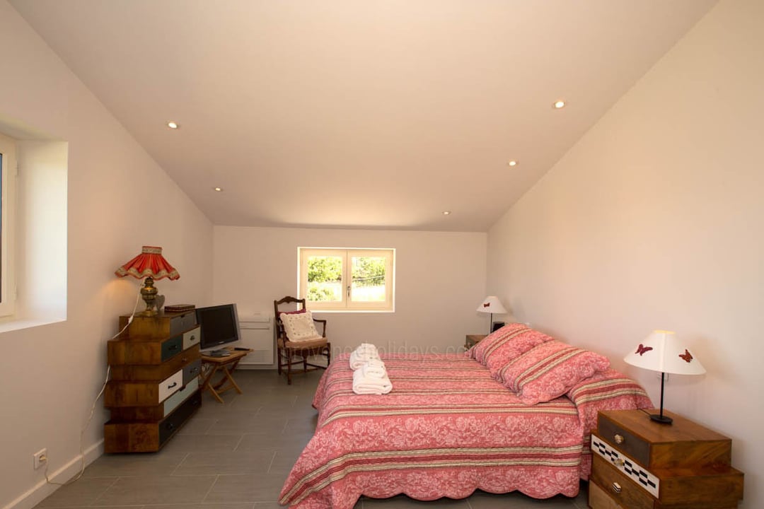 14 - Villa Jean: Villa: Bedroom