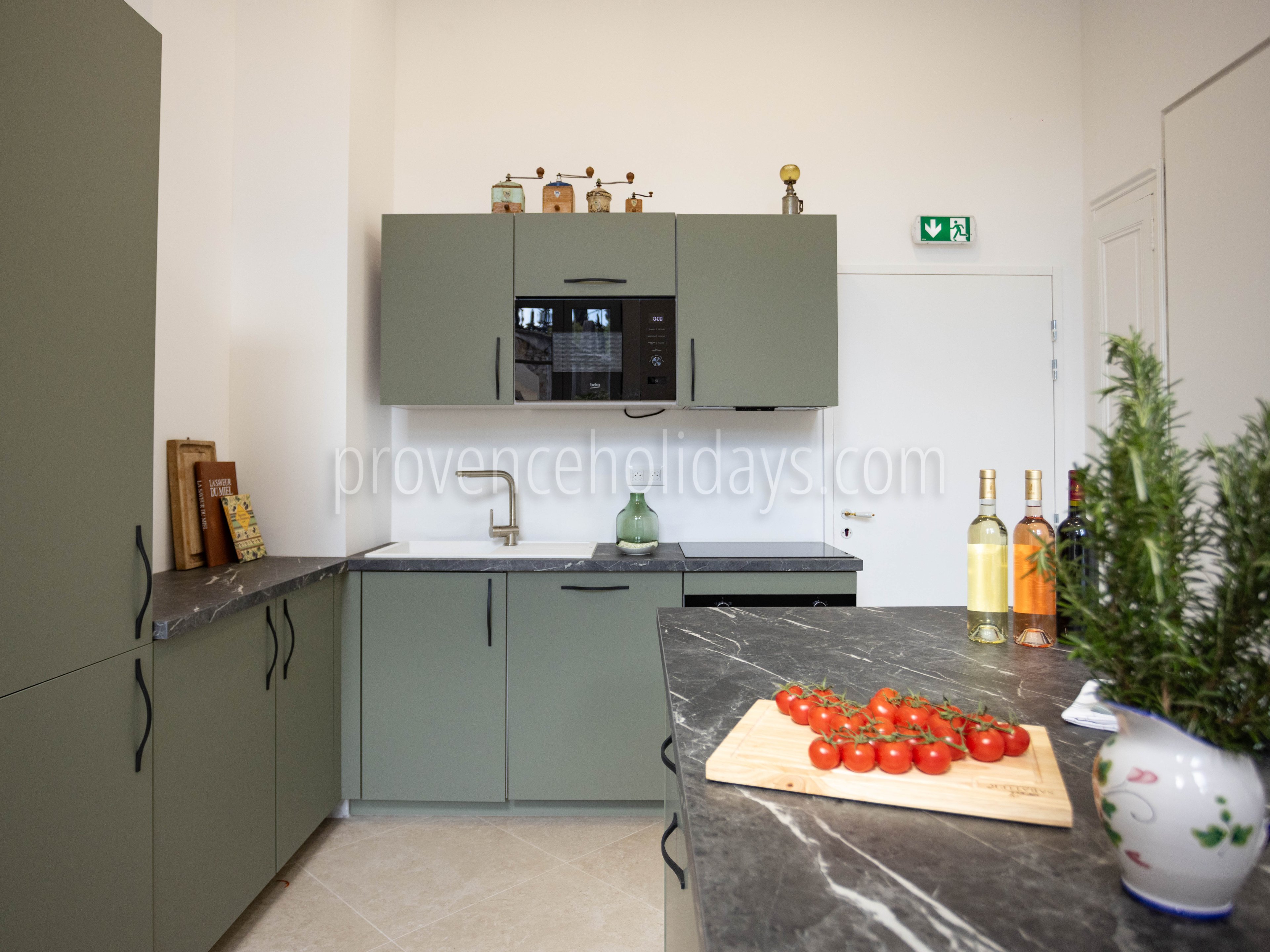 25 - Domaine Ora: Villa: Interior