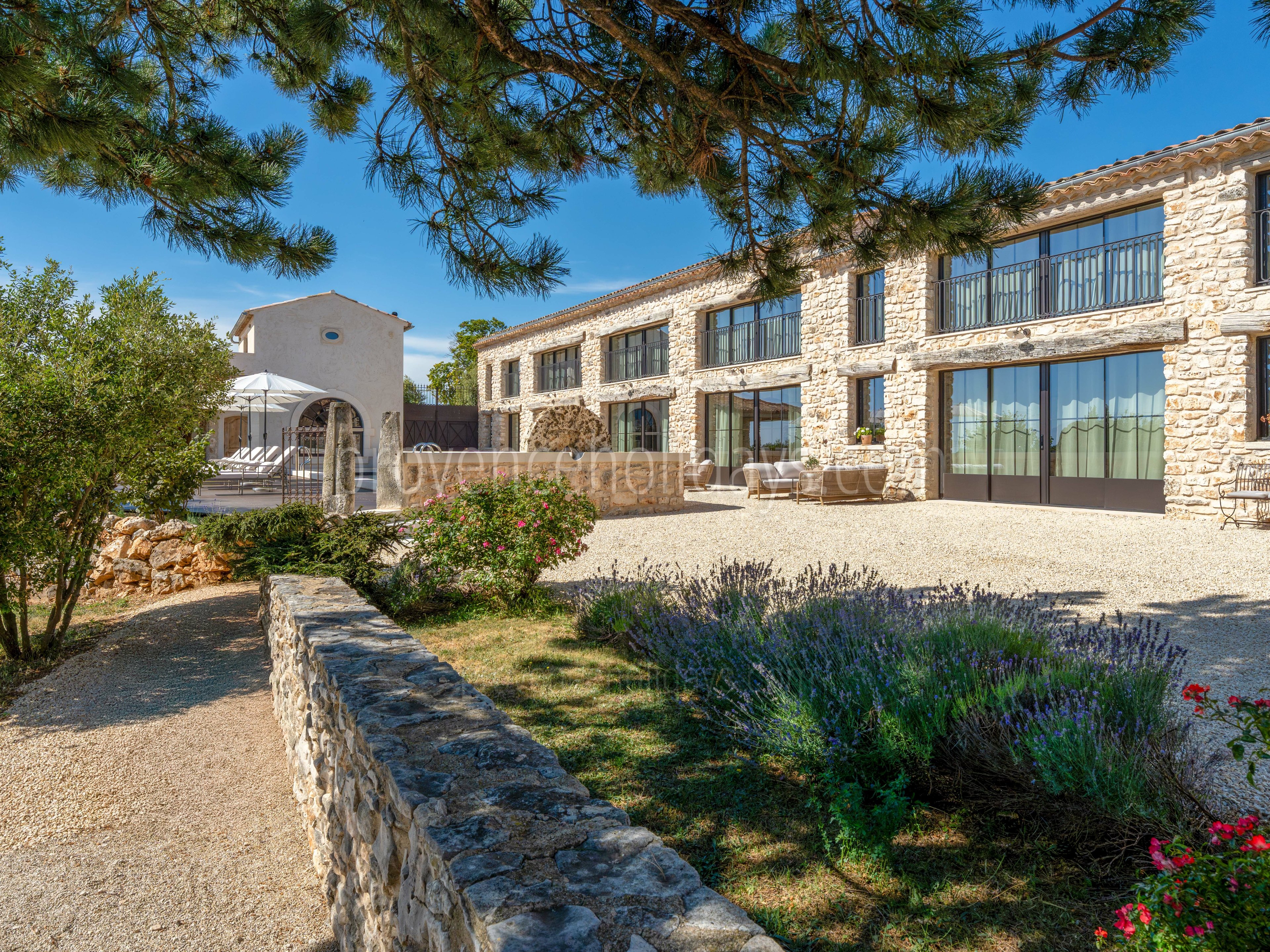 71 - Domaine Château du Bois: Villa: Exterior