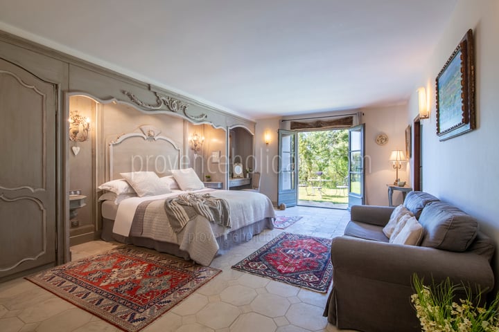 4 - Mas Bonius: Villa: Bedroom