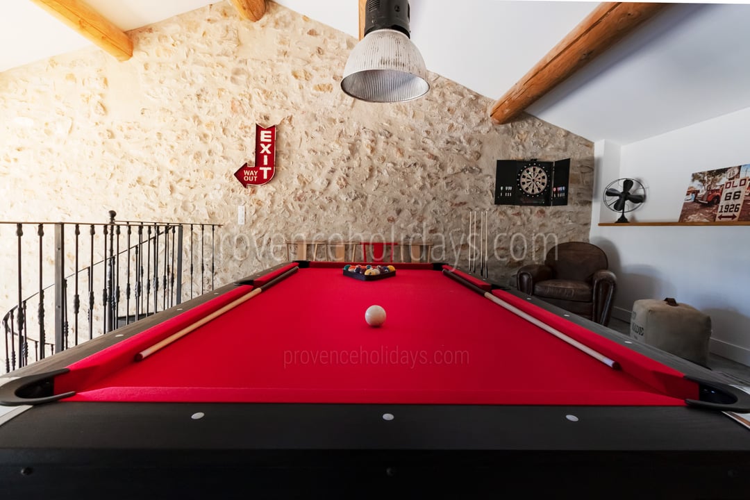 49 - Mas des Pommiers: Villa: Interior