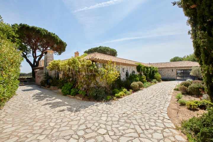 48 - Mas Spinelle: Villa: Exterior