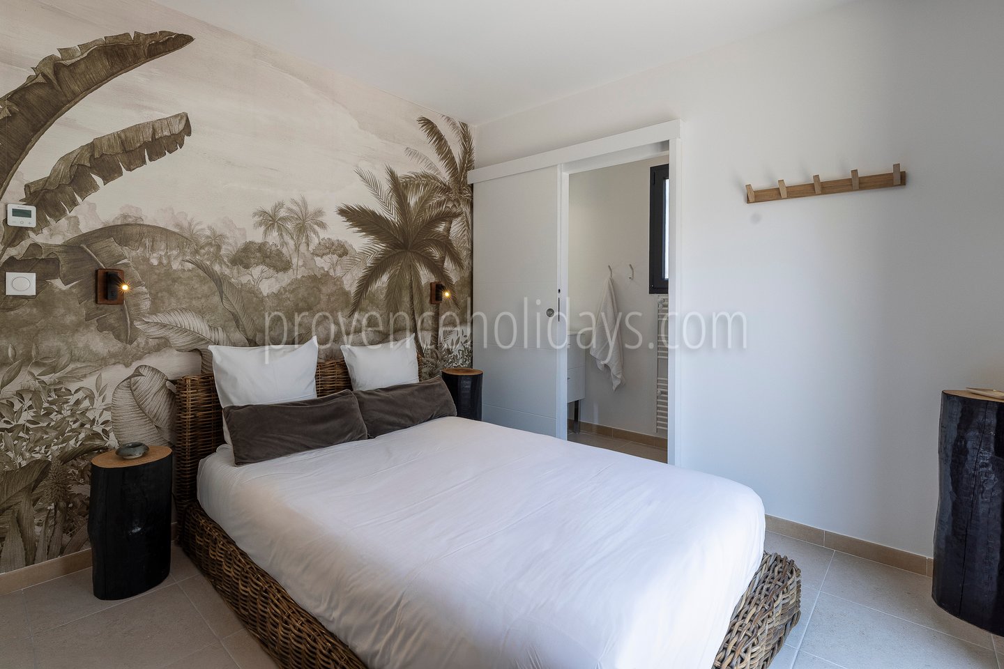 12 - Villa des Cigales: Villa: Bedroom