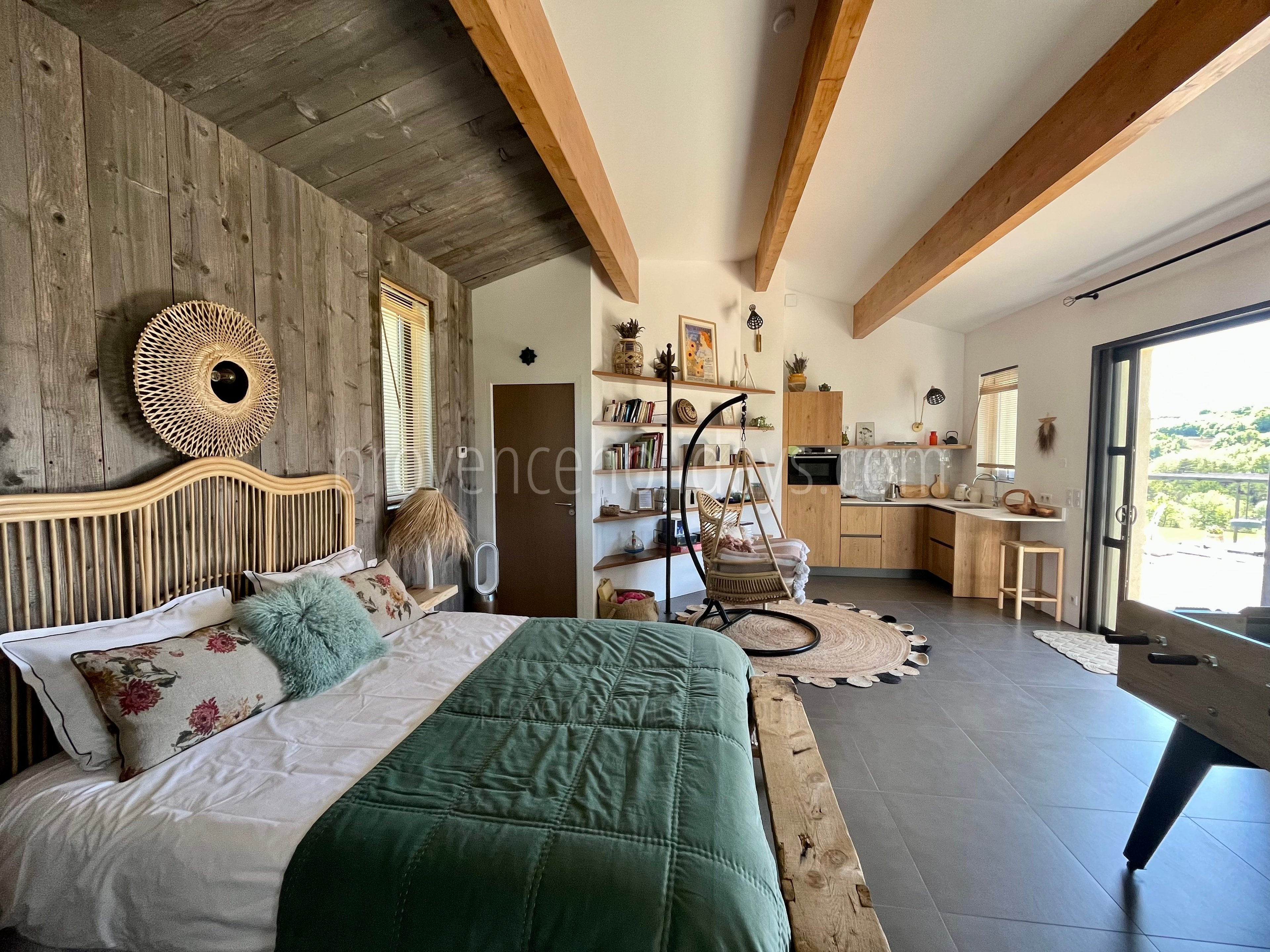 28 - Le Mas du Vallon: Villa: Bedroom