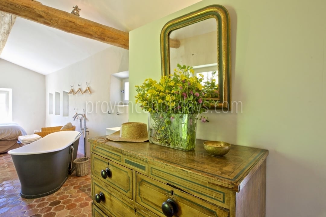 52 - Mas des Lavandes: Villa: Bathroom