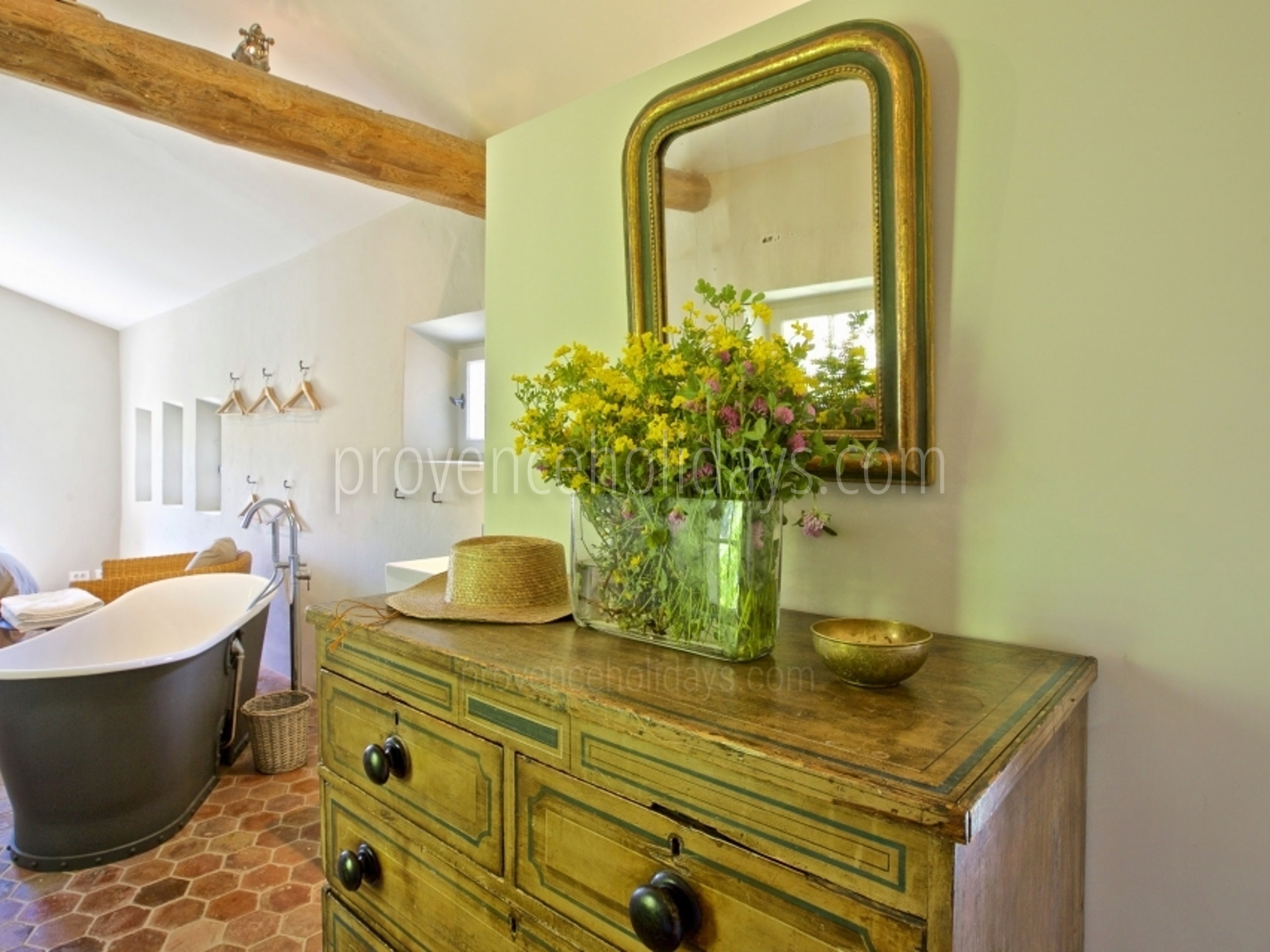 52 - Mas des Lavandes: Villa: Bathroom