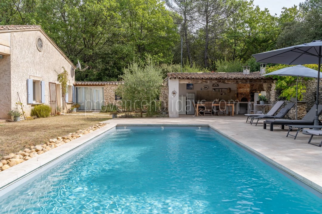 2 - Stone house in Ménerbes: Villa: Pool