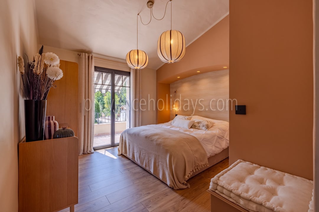 8 - Villa Atome: Villa: Bedroom