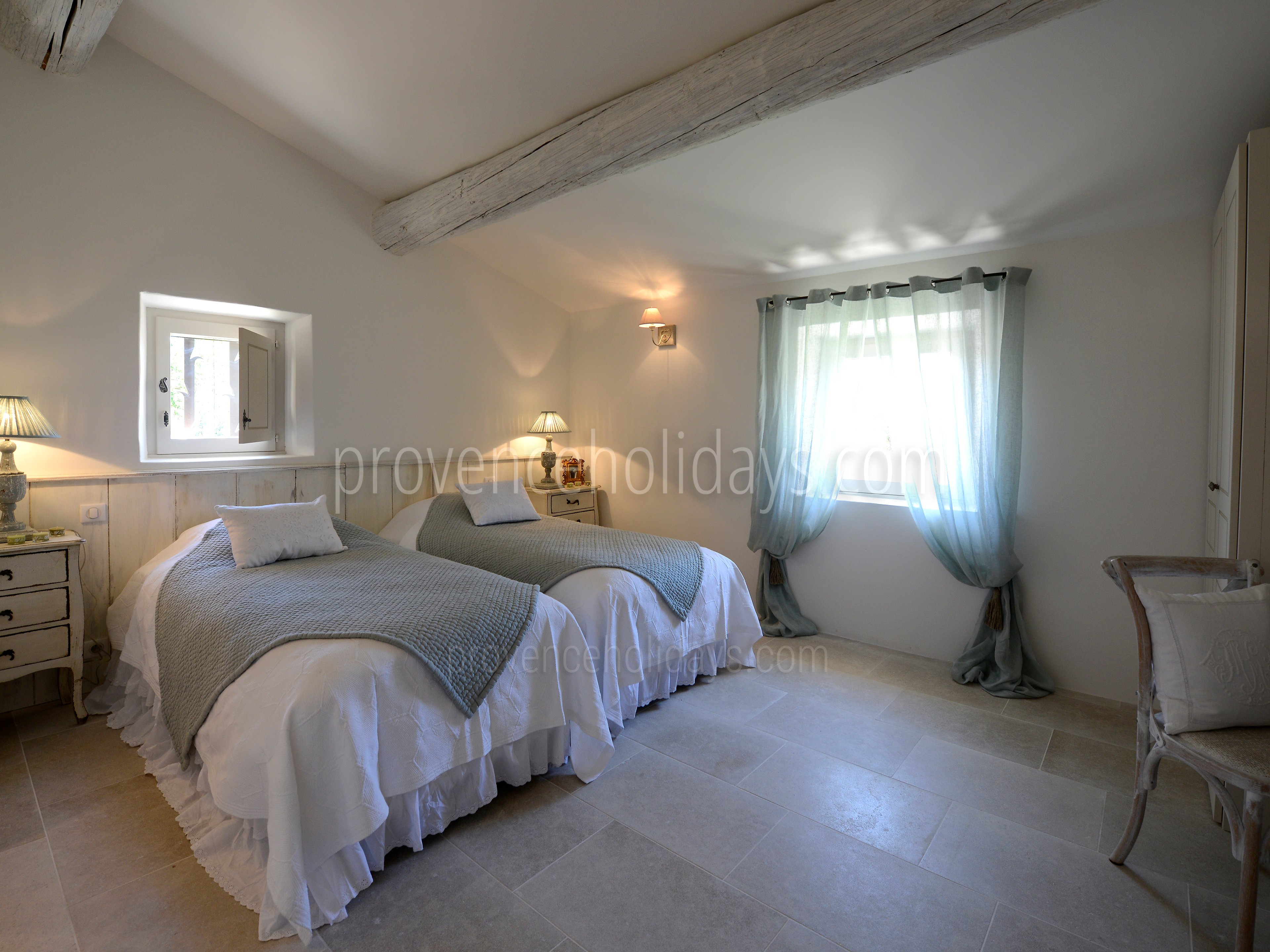 28 - Mas du Bois d\'Or: Villa: Bedroom 5