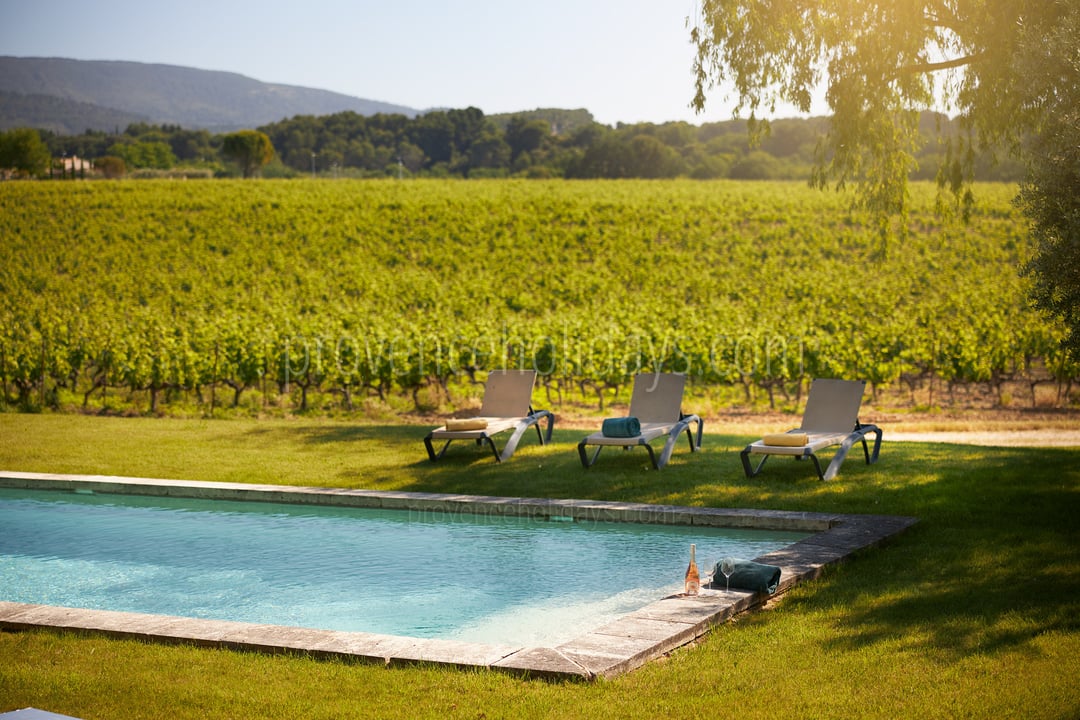 19 - Bastide de Luberon: Villa: Pool