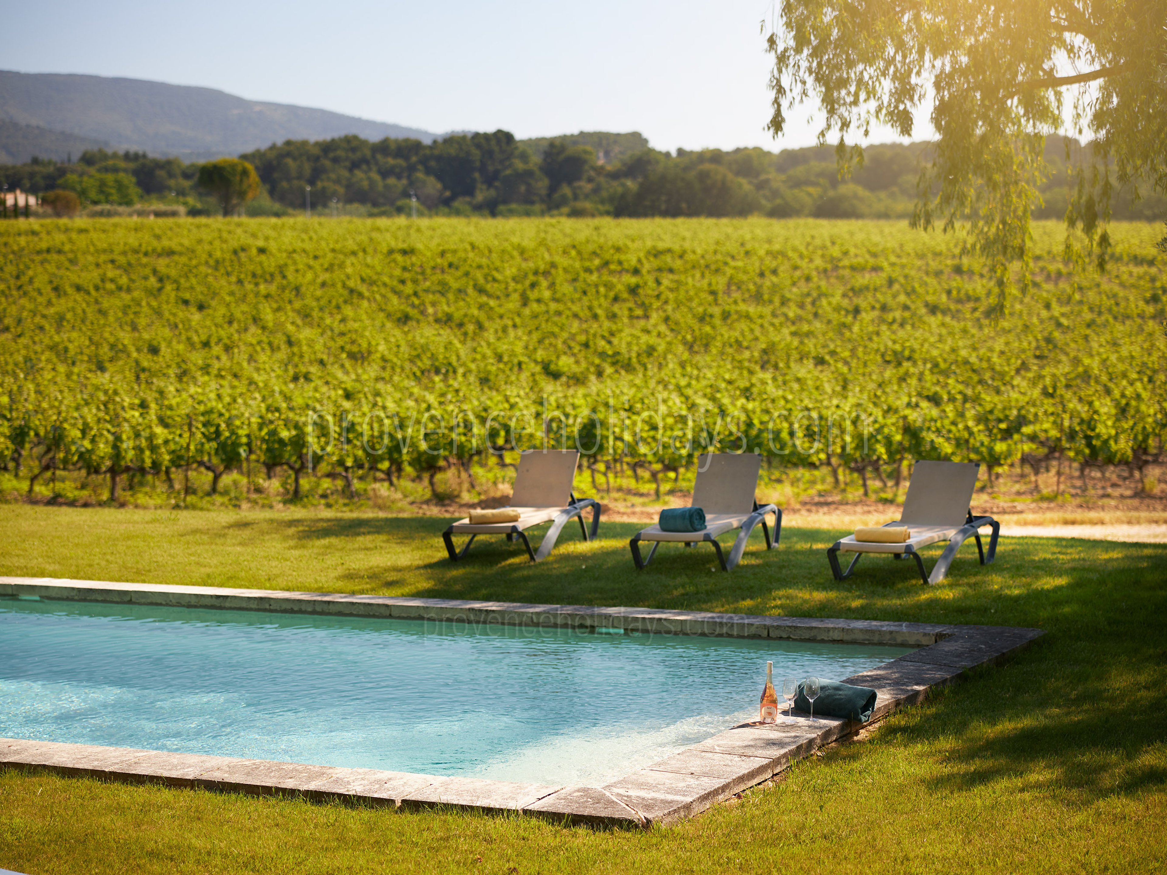 19 - Bastide de Luberon: Villa: Pool